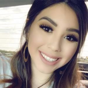 Meet your Posher, Jasmin